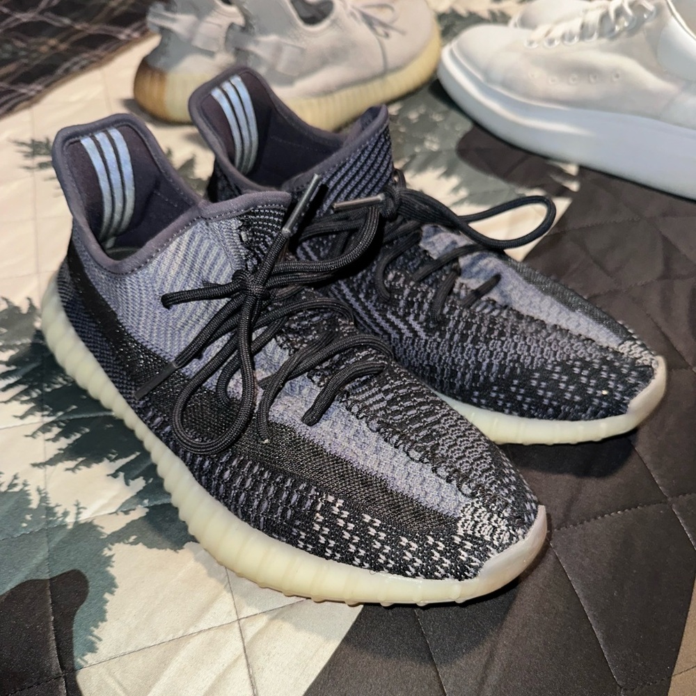 Carbon Yeezy Boost 350 v2